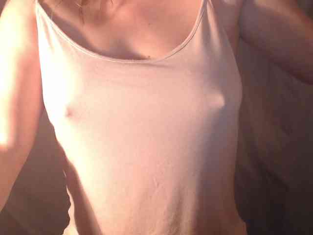 1hardnipples1 webcam