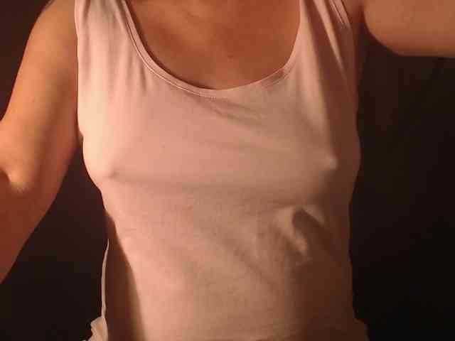 1hardnipples1 webcam