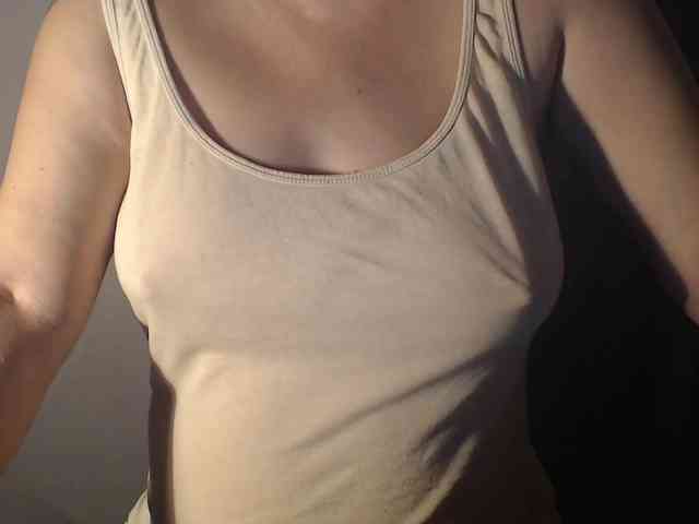 1hardnipples1 webcam