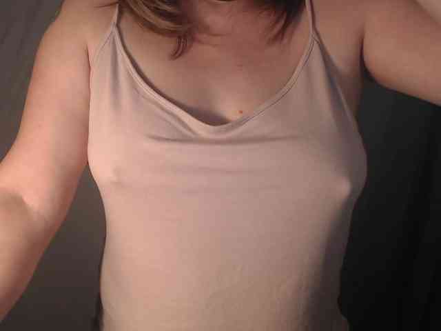 1hardnipples1 webcam