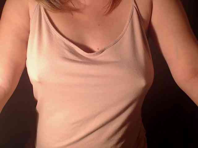 1hardnipples1 webcam