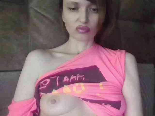 lilisexy14 webcam