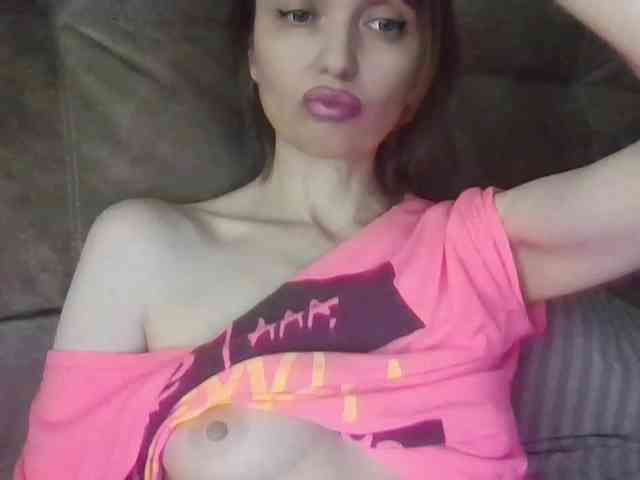 lilisexy14 webcam