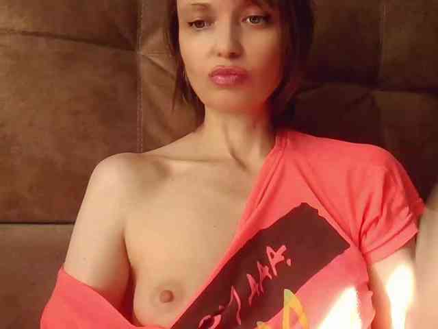 lilisexy14 webcam
