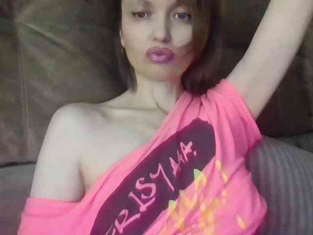 lilisexy14 webcam