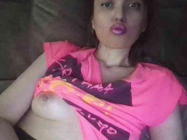 lilisexy14 webcam