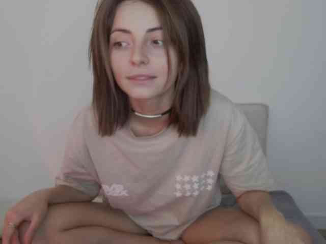 Little_Lilu webcam
