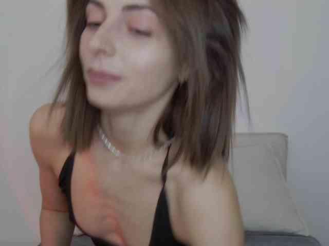 Little_Lilu webcam