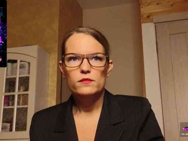 Findom_Lady_Shine webcam