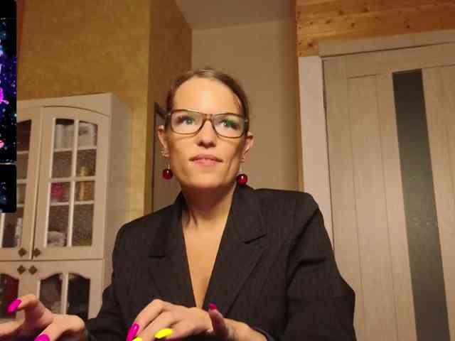 Findom_Lady_Shine webcam