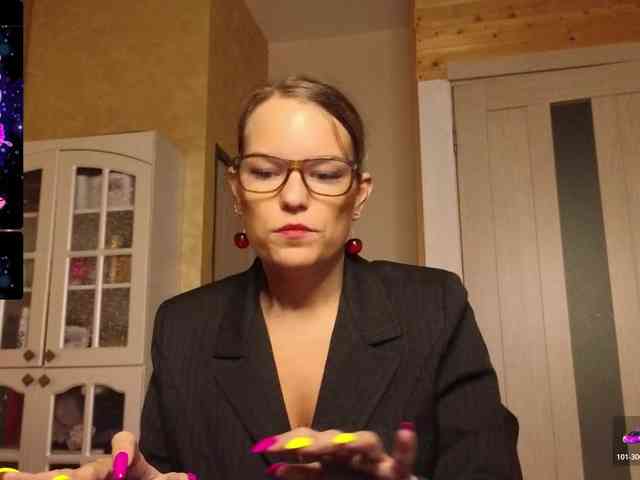 Findom_Lady_Shine webcam