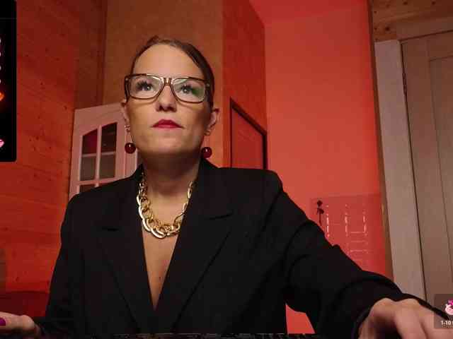 Findom_Lady_Shine webcam