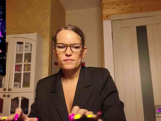 Findom_Lady_Shine webcam