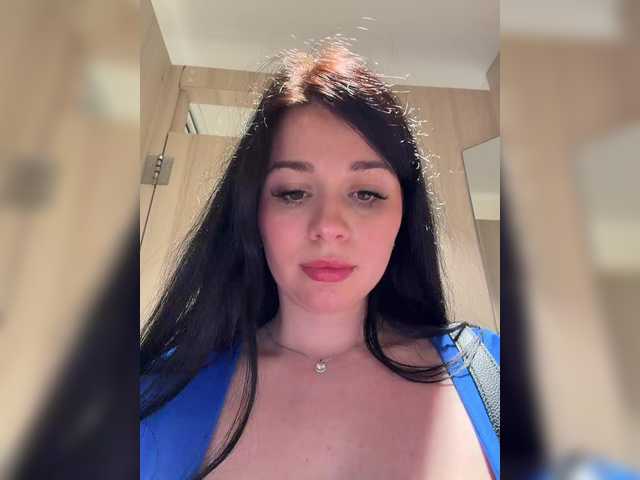 Entrez le videochat erotique avec le
modèle Happy_Doll Happy_Doll