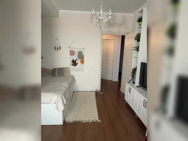 Entra en el chat con el modelo Happy_Doll Happy_Doll