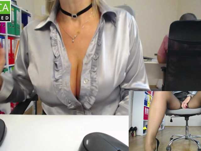 passionate_blonde webcam