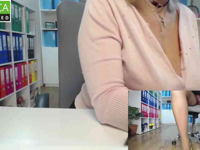 passionate_blonde webcam