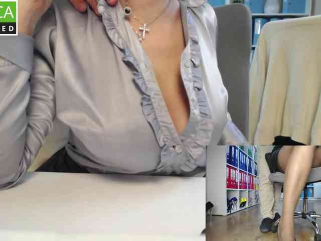passionate_blonde webcam