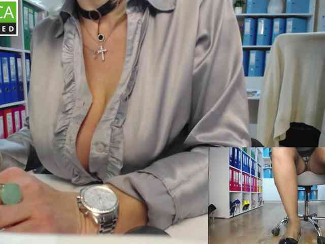 passionate_blonde webcam