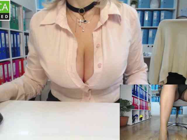 passionate_blonde webcam