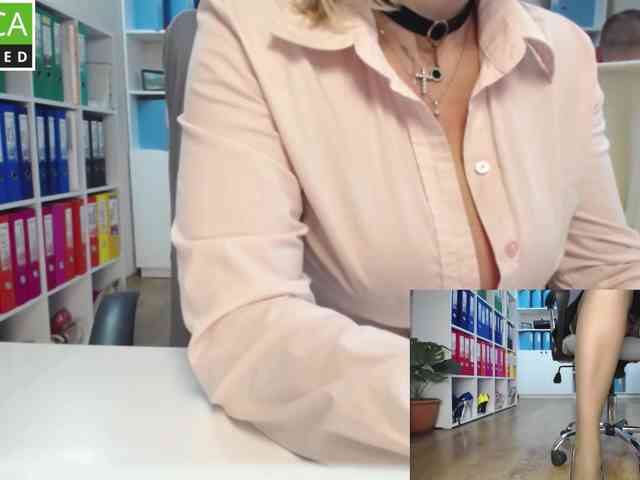 passionate_blonde webcam