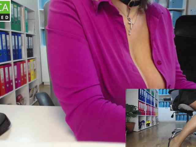 passionate_blonde webcam