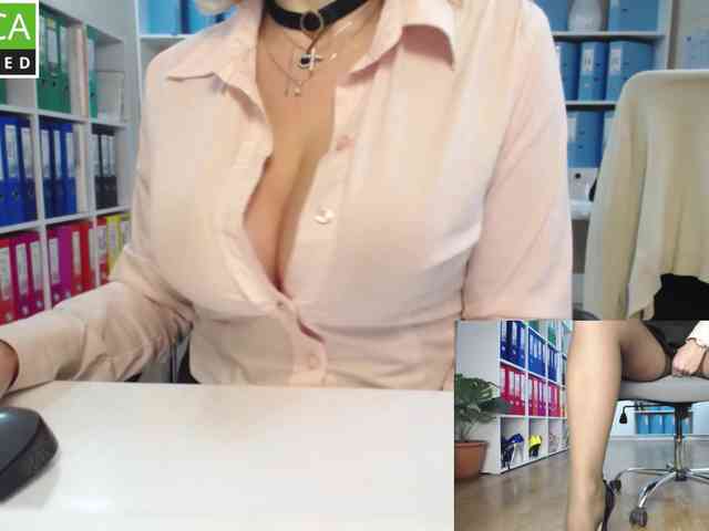 passionate_blonde webcam