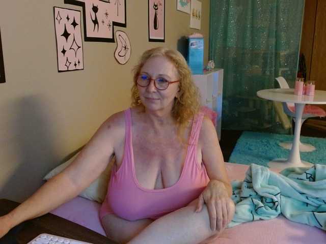 Kallie-Kiss webcam