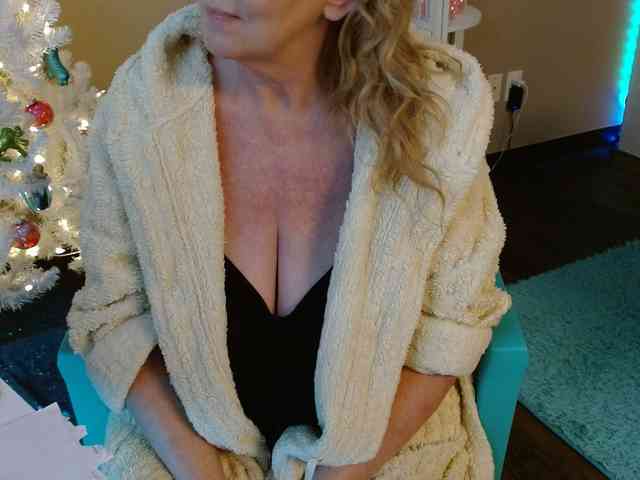 Kallie-Kiss webcam