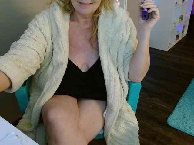 Kallie-Kiss webcam