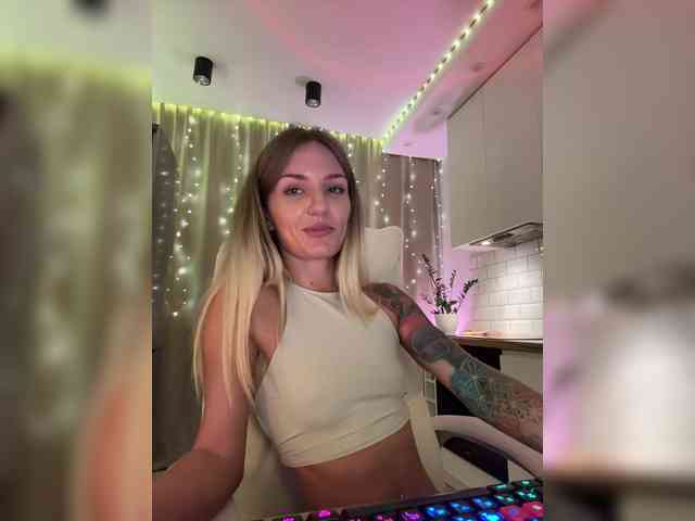 EnlivenLuv webcam