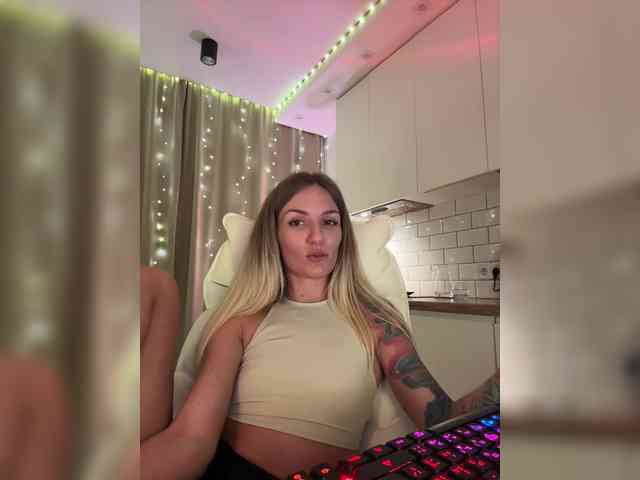 EnlivenLuv webcam