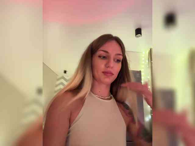 EnlivenLuv webcam