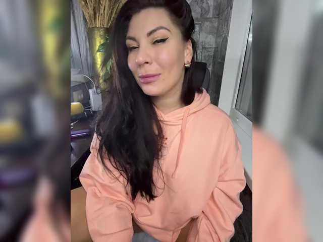 Gratis Live Sexcam mit SPOKUSNYTSIA SPOKUSNYTSIA