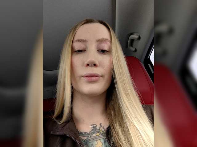 Entra en el chat con el modelo Svetlana____ Svetlana____