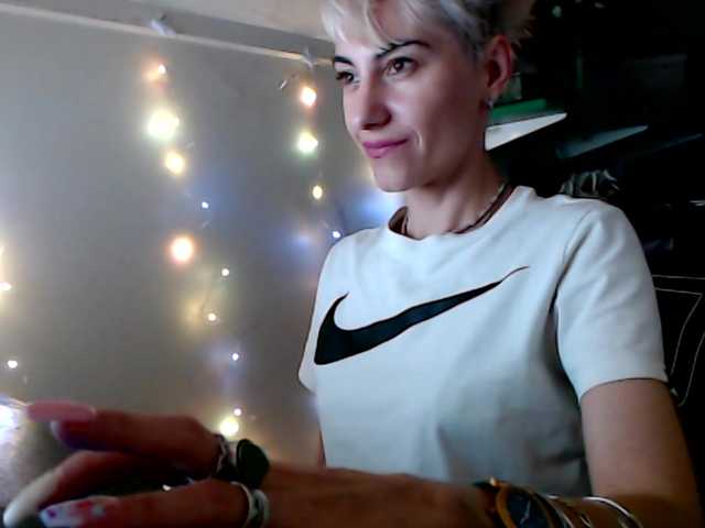 EvilFindomGoddess webcam