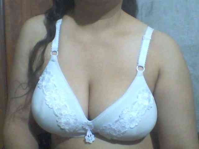 indiagirl50 webcam