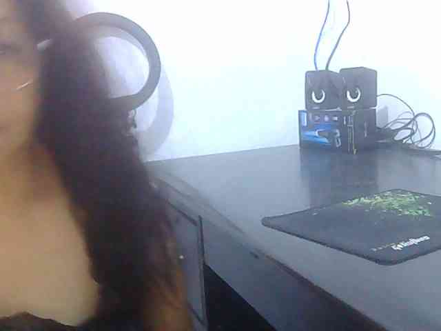 melon2love4u webcam