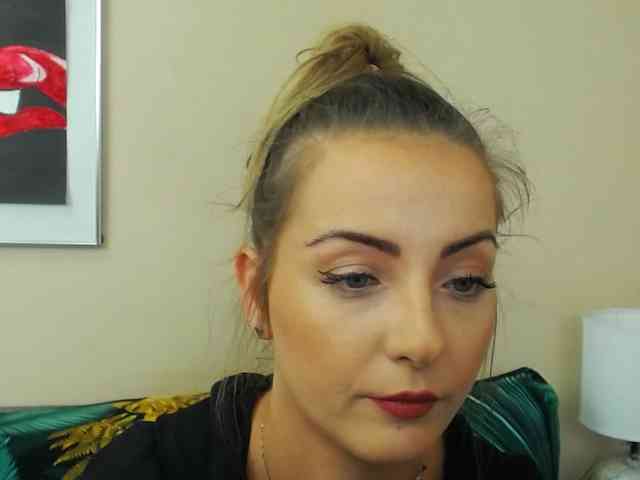 NatalieKiss webcam