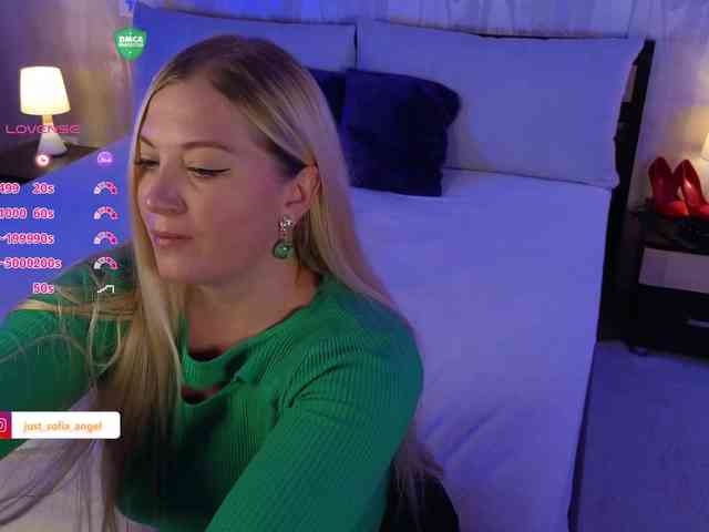 JUST_SOFIA webcam