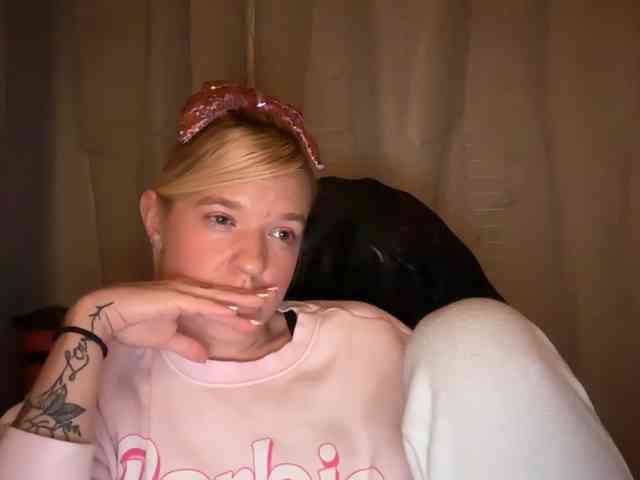 AmericnBarbie webcam