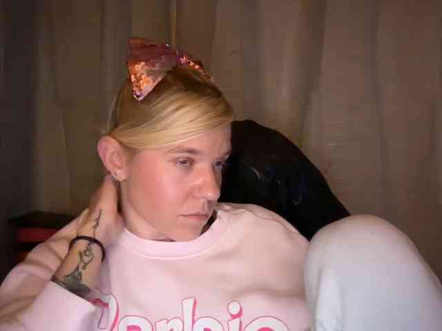 AmericnBarbie webcam