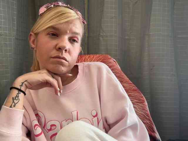 AmericnBarbie webcam