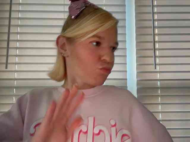 AmericnBarbie webcam