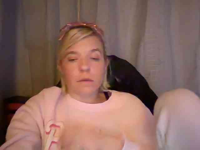 AmericnBarbie webcam