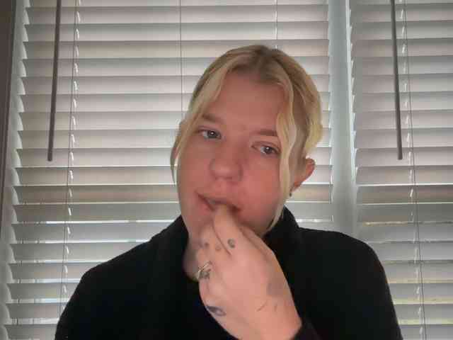 AmericnBarbie webcam