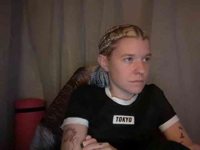 AmericnBarbie webcam