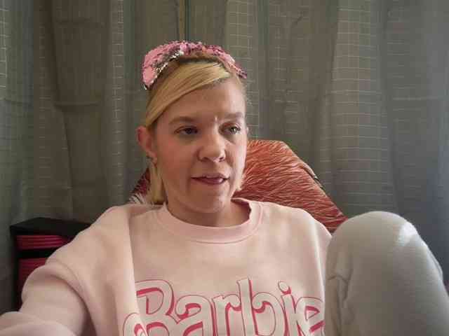 AmericnBarbie webcam