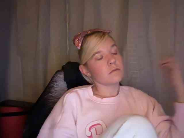 AmericnBarbie webcam