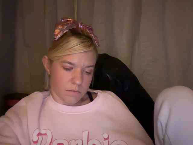 AmericnBarbie webcam